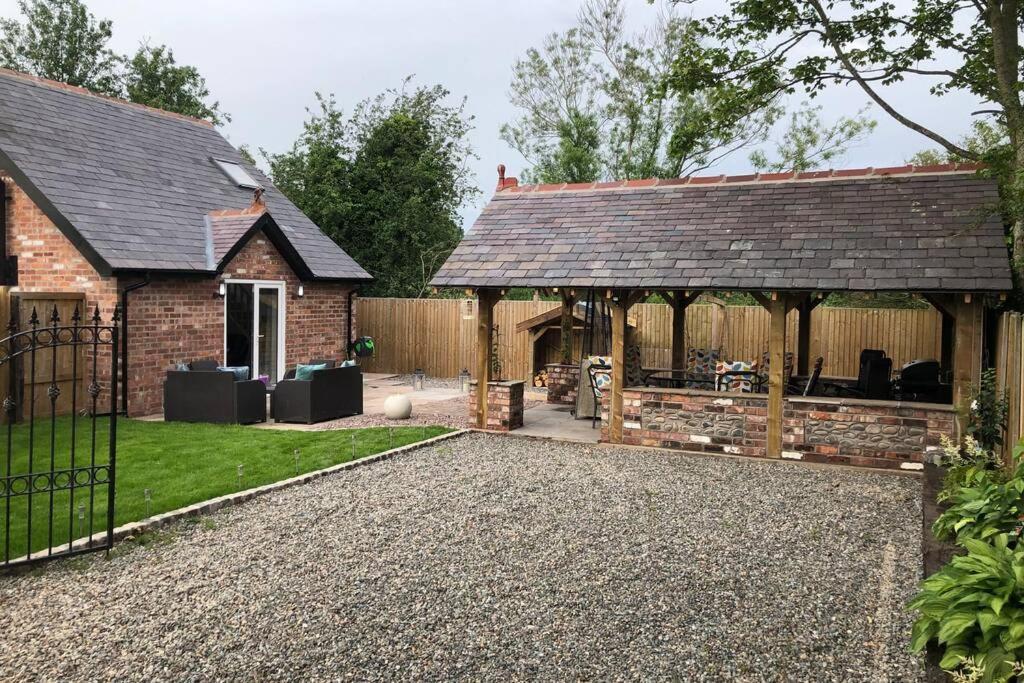 Dove Nest Cottage Blackpool Lytham St Annes Εξωτερικό φωτογραφία